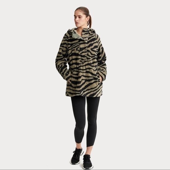 VARLEY Whitfield Fleece Sherpa Pullover in Graz, Size XS, NWT - Picture 1 of 14